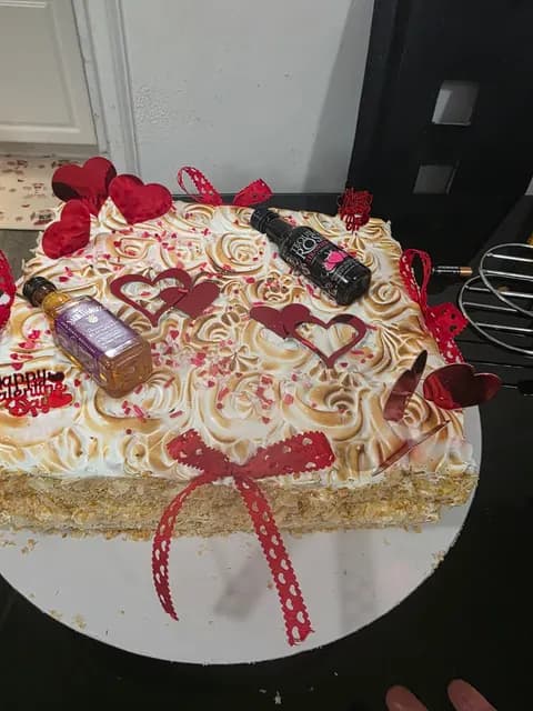 Pastel de adultos hecho a mano por Andryana's Sweet Studio