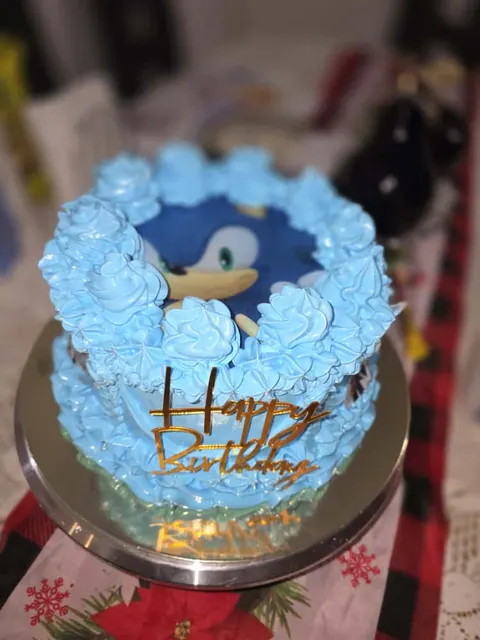 Pastel de postres hecho a mano por Andryana's Sweet Studio