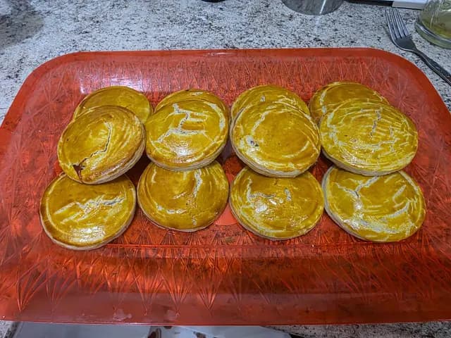 Pastel de adultos hecho a mano por Andryana's Sweet Studio